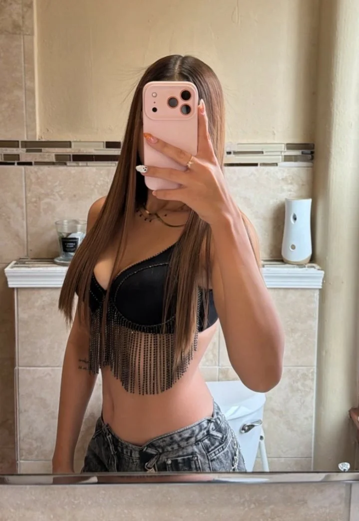 Latina Teen Bop Juliana image 8