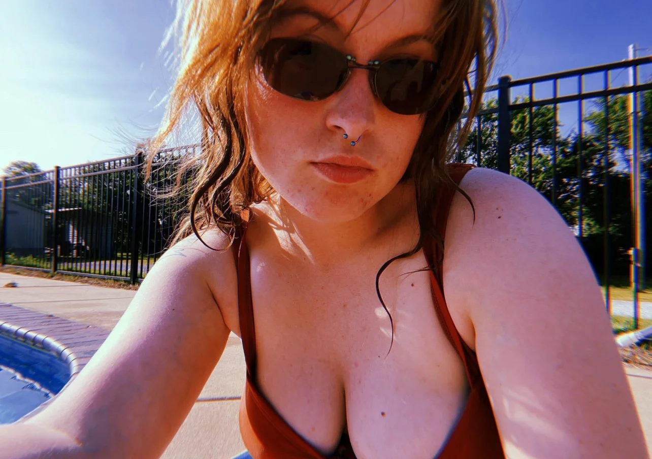 Pawg slut likes to have fun image 5