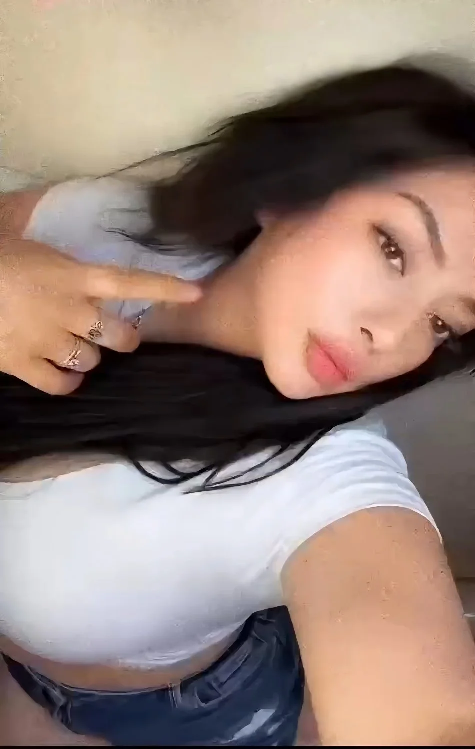 Anyone have her image 12