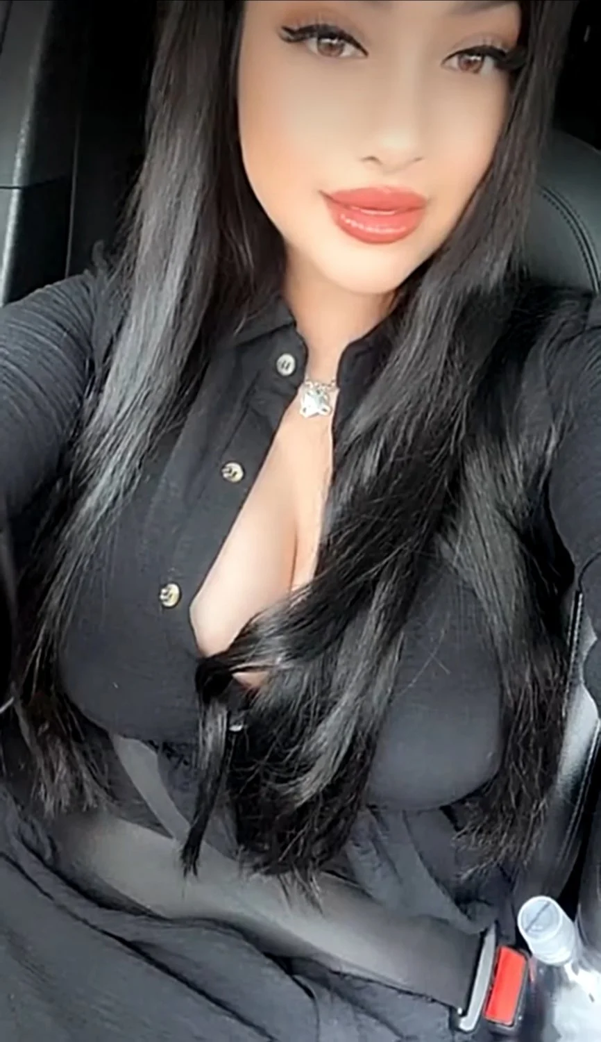 Anyone have her image 14