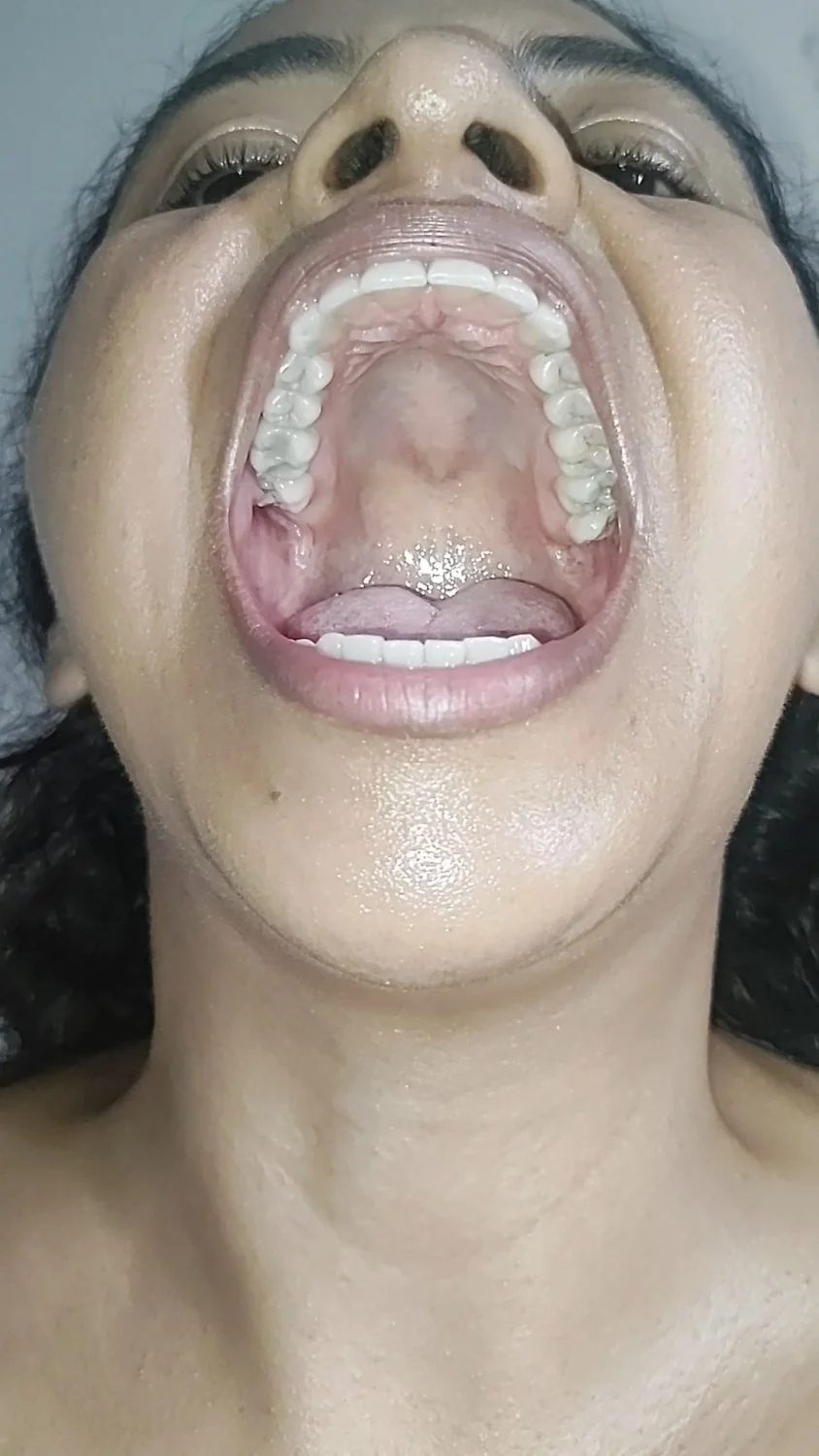 Paula Milf Mouth Fetish image 2
