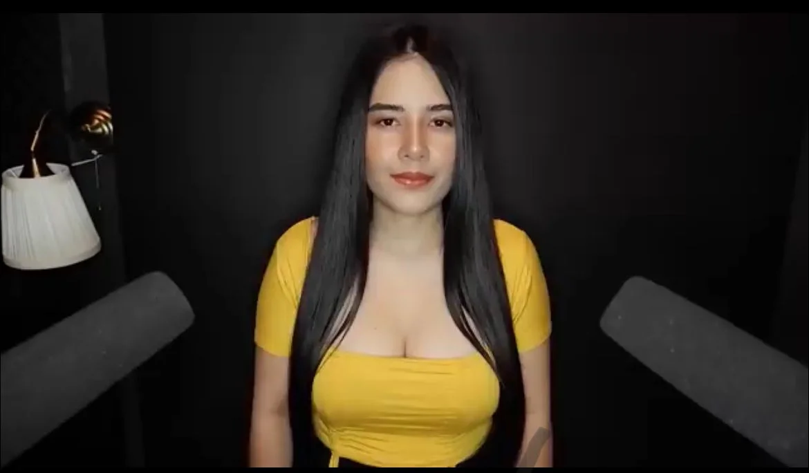 ASMR WAN’s tits just keeps on growing main image