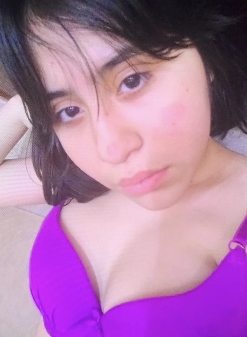 Jovencita putita filtrada tetona image 3