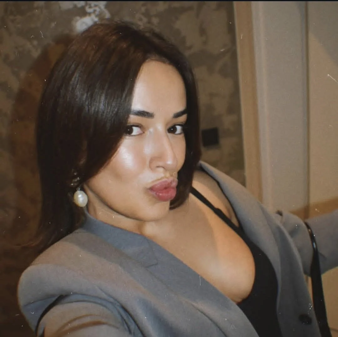 Followers aunt is sexy asf image 12