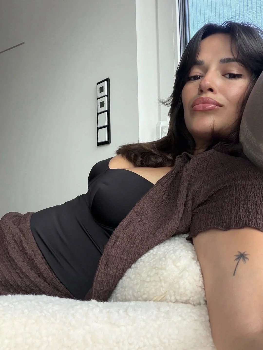 Followers aunt is sexy asf image 13