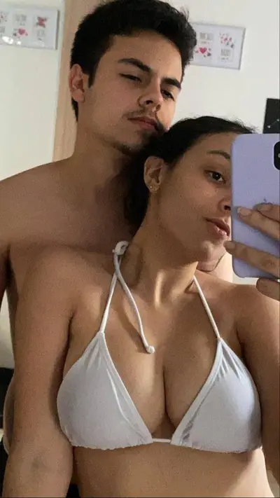Novinha peituda vazada depois q teve o celular roubado cover image