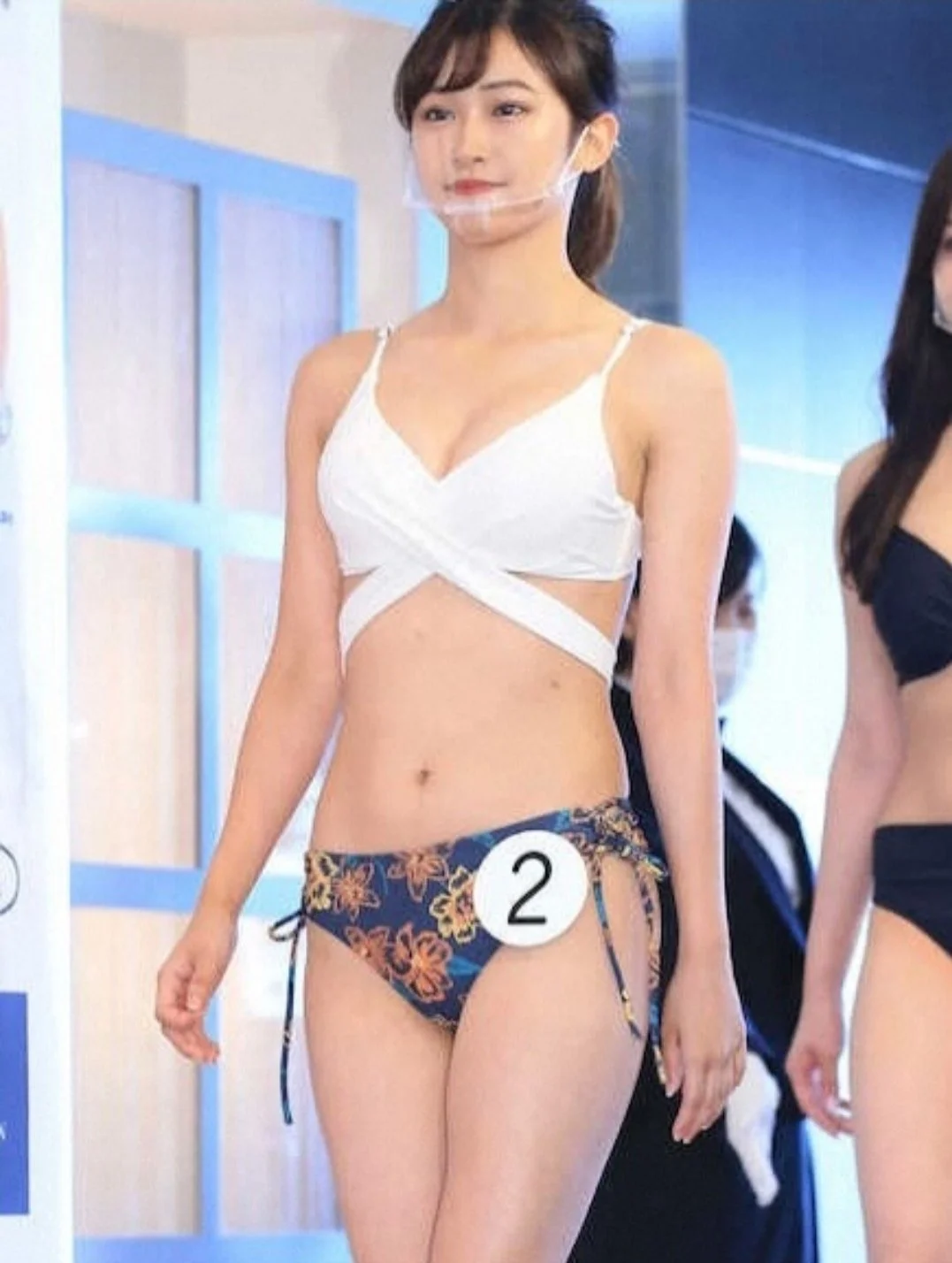 🔚Japanese　顔抜き　元アナウンサー　嶺百花　ソフトエロ　一発やりたい image 17