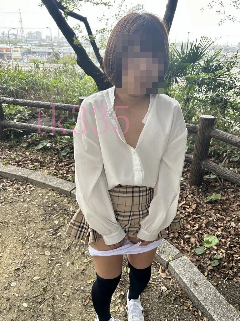 浮気して晒される人妻のM image 4
