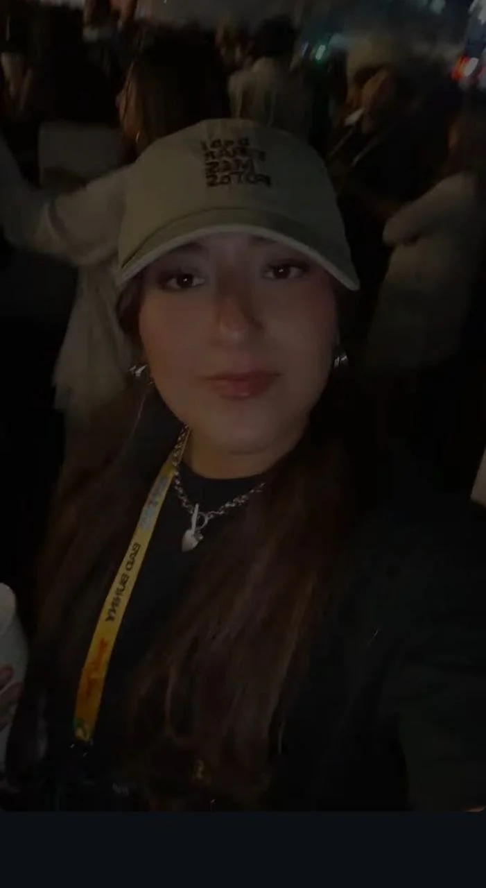 Esta puta se llama Ingrid de 18 años , es una puta promiscua adicta a chupar verga image 29