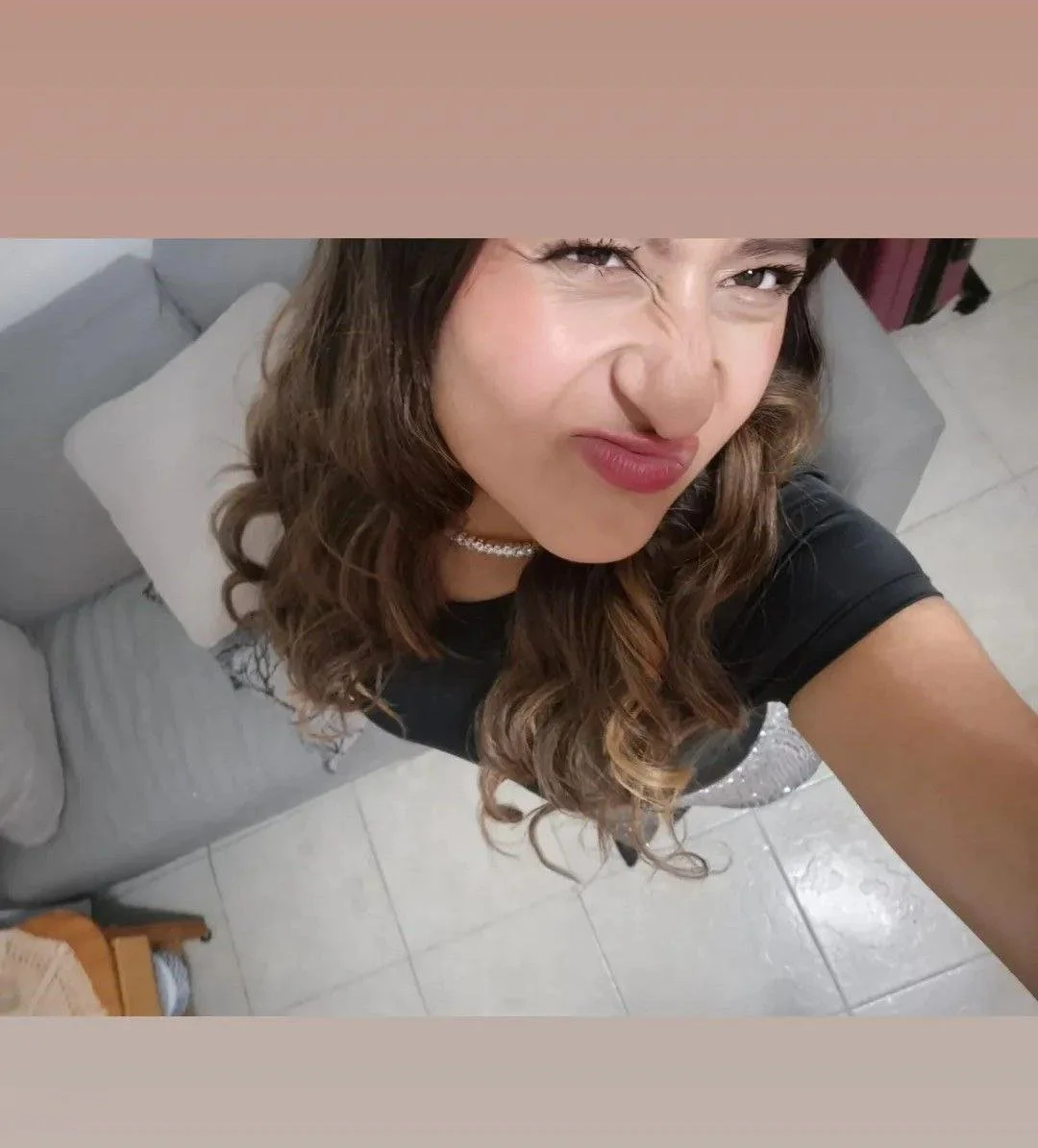 Esta puta se llama Ingrid de 18 años , es una puta promiscua adicta a chupar verga image 31