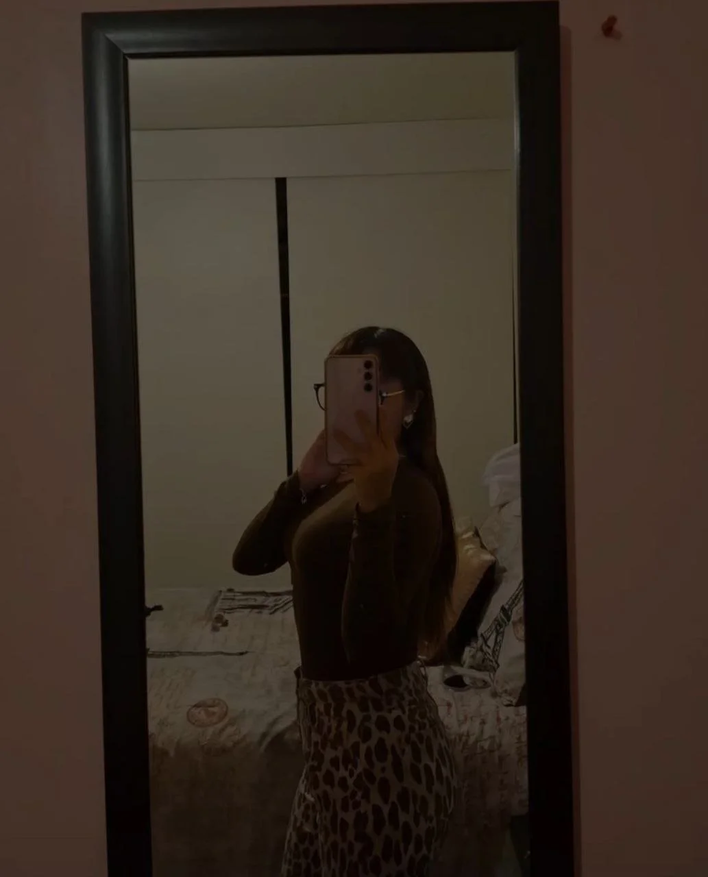 Esta puta se llama Ingrid de 18 años , es una puta promiscua adicta a chupar verga image 6