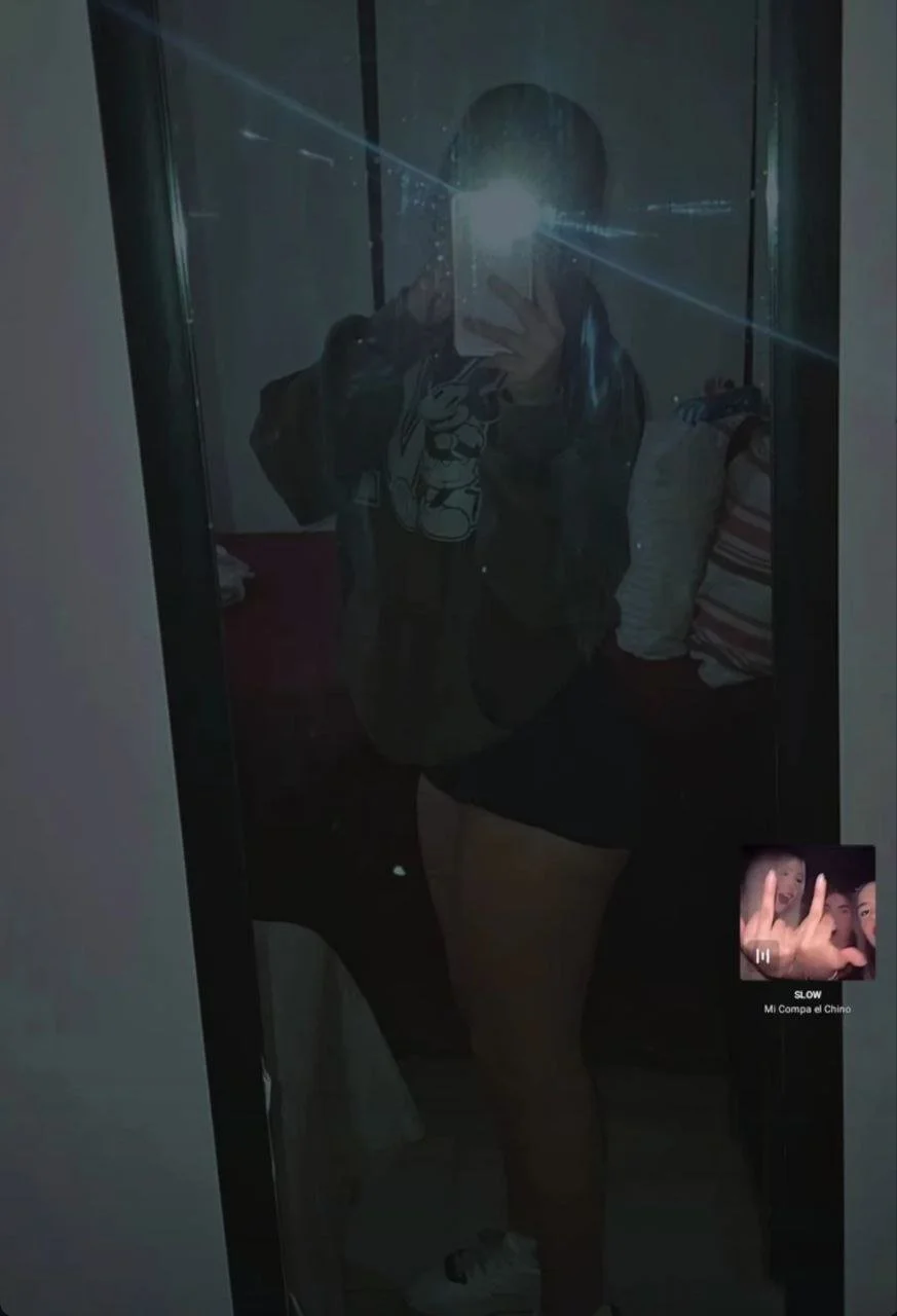 Esta puta se llama Ingrid de 18 años , es una puta promiscua adicta a chupar verga image 7