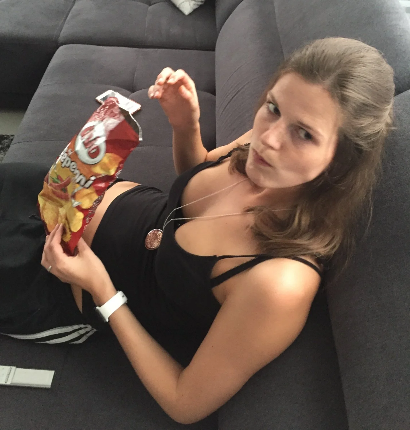 Amateur Girlfriend image 1