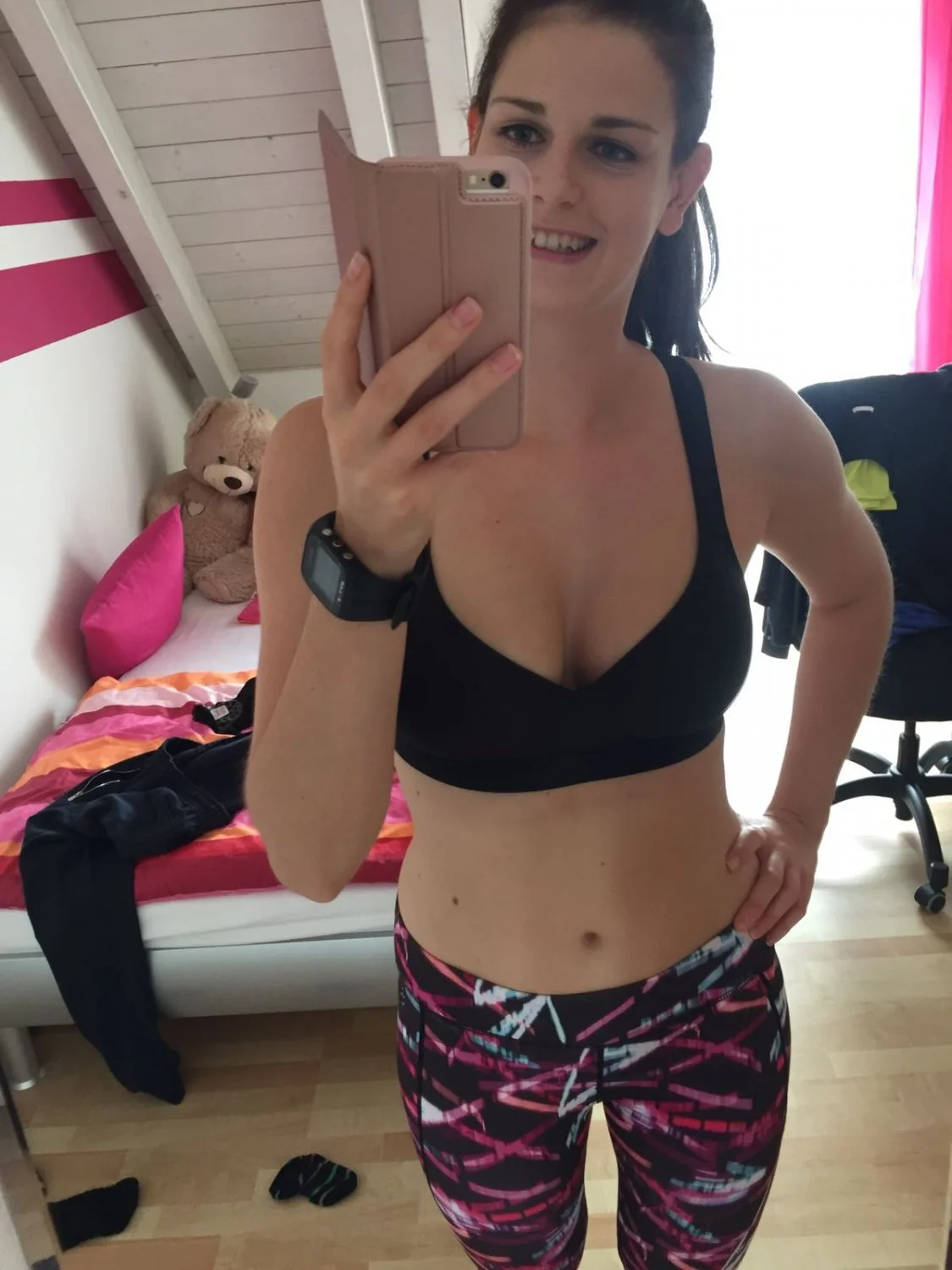 Amateur Girlfriend image 9