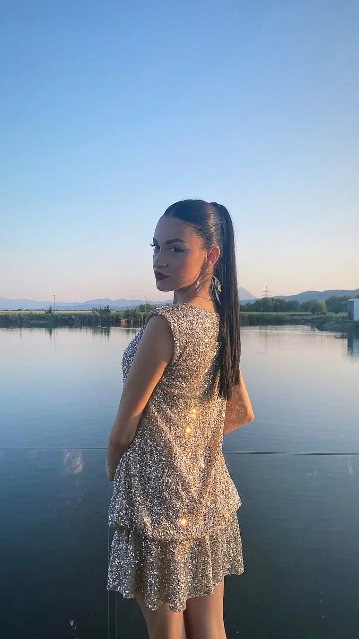 Petite Romanian slut Maria image 3