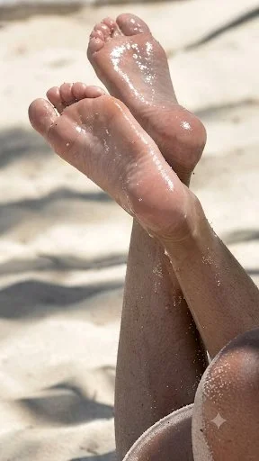 Feet soles 16k image 2