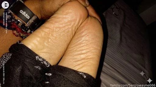 Feet soles 16k image 29