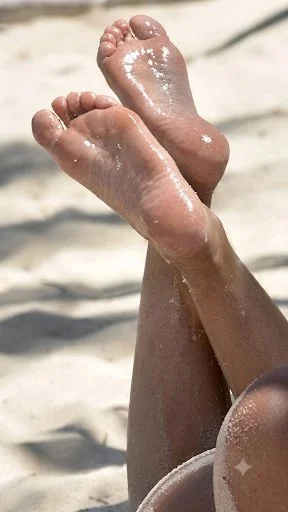 Feet soles 16k image 4