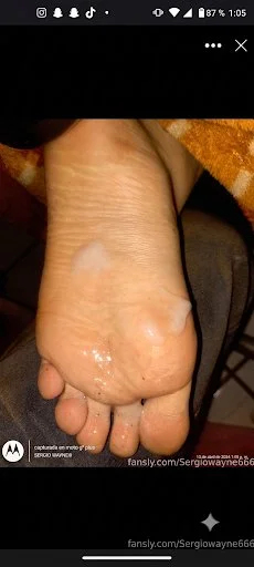 Feet soles 16k image 7