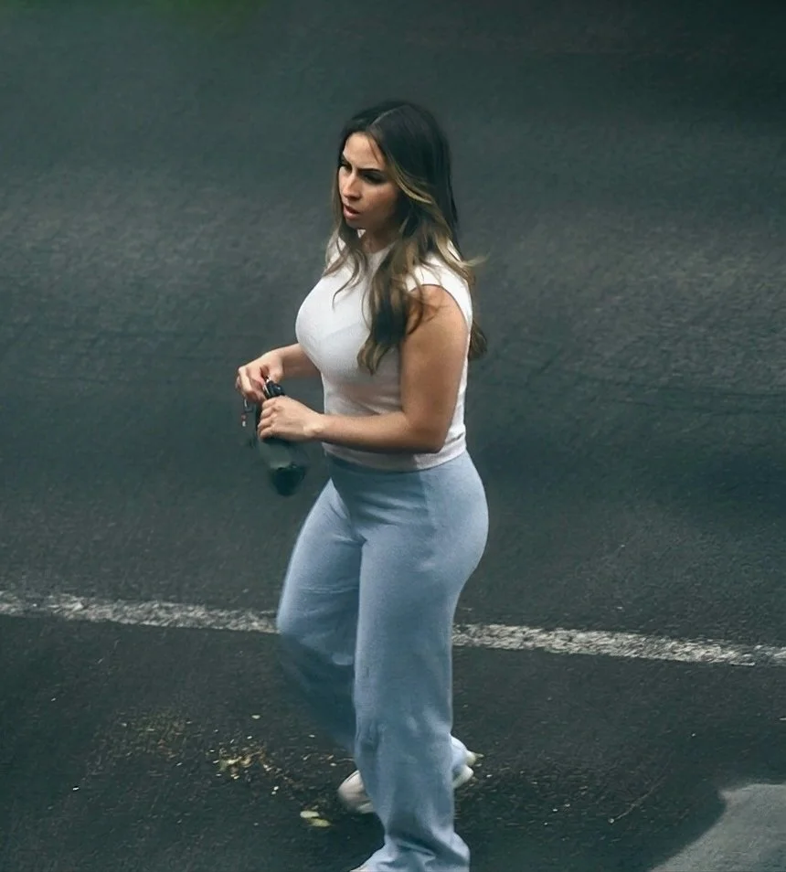 Big Ass Girl Looking for Something! image 5