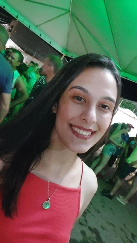 Corno gravou a esposa novinha e vazou a safada. Vazou casal erome brasil image 5
