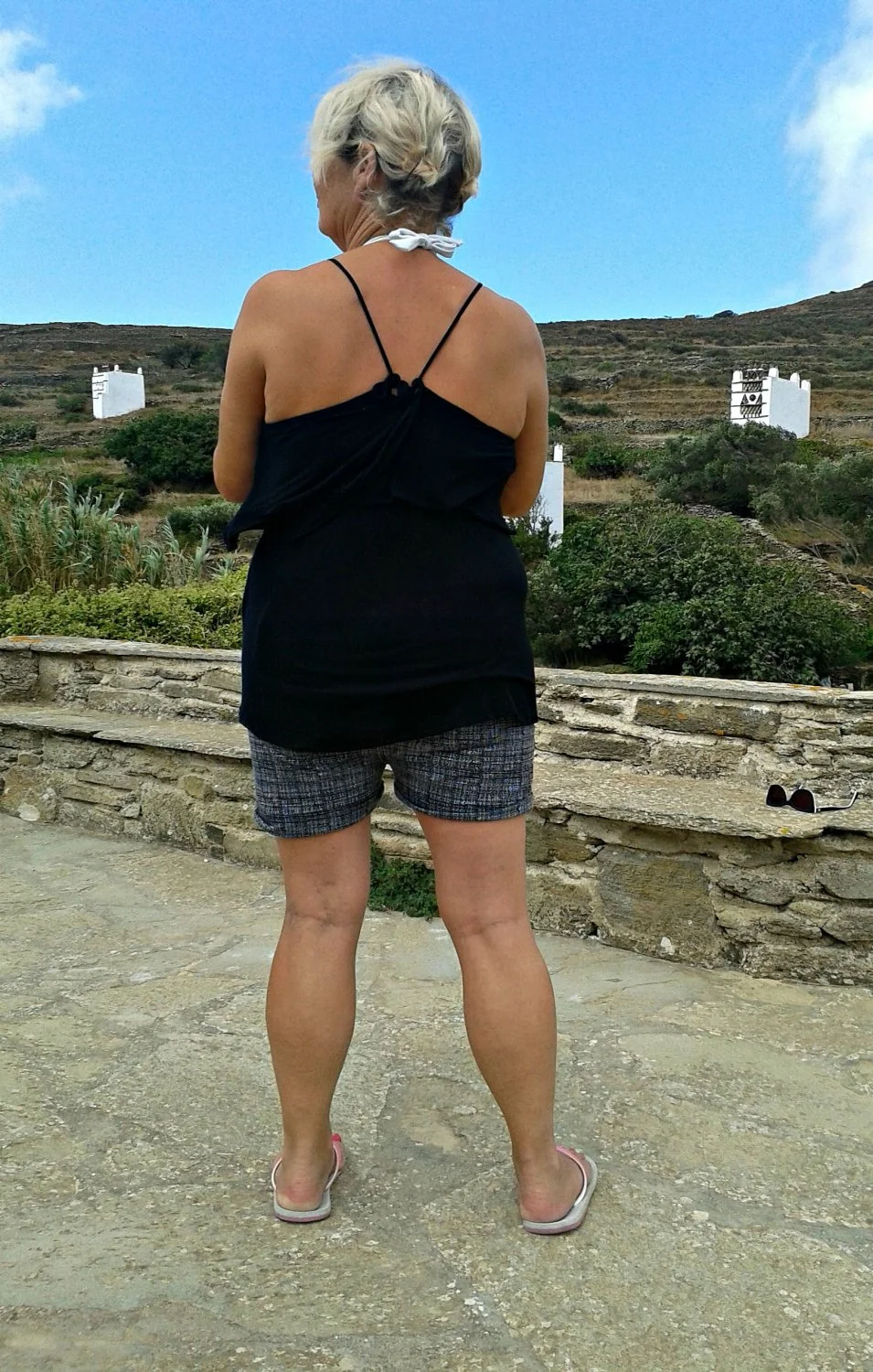 Mature thick body and fat tummy image 11