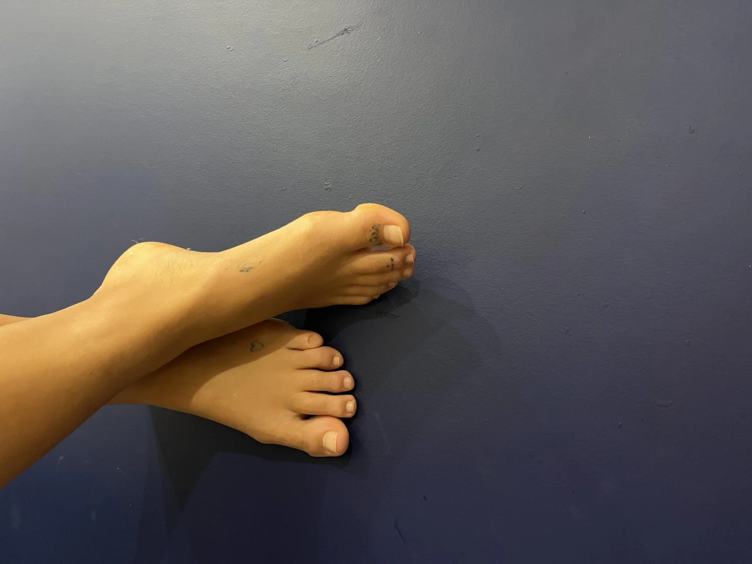 Foot slut exposed image 19
