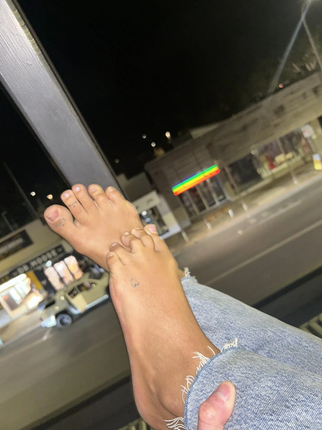 Foot slut exposed image 2