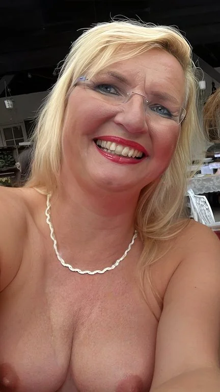 Dutch nederlandse webslut dirty talking while dildoing image 13