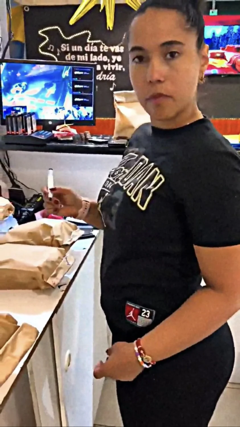 Creeper Keeper: thick cashier. Extra meat please 🤤🤤🔥🔥 image 12