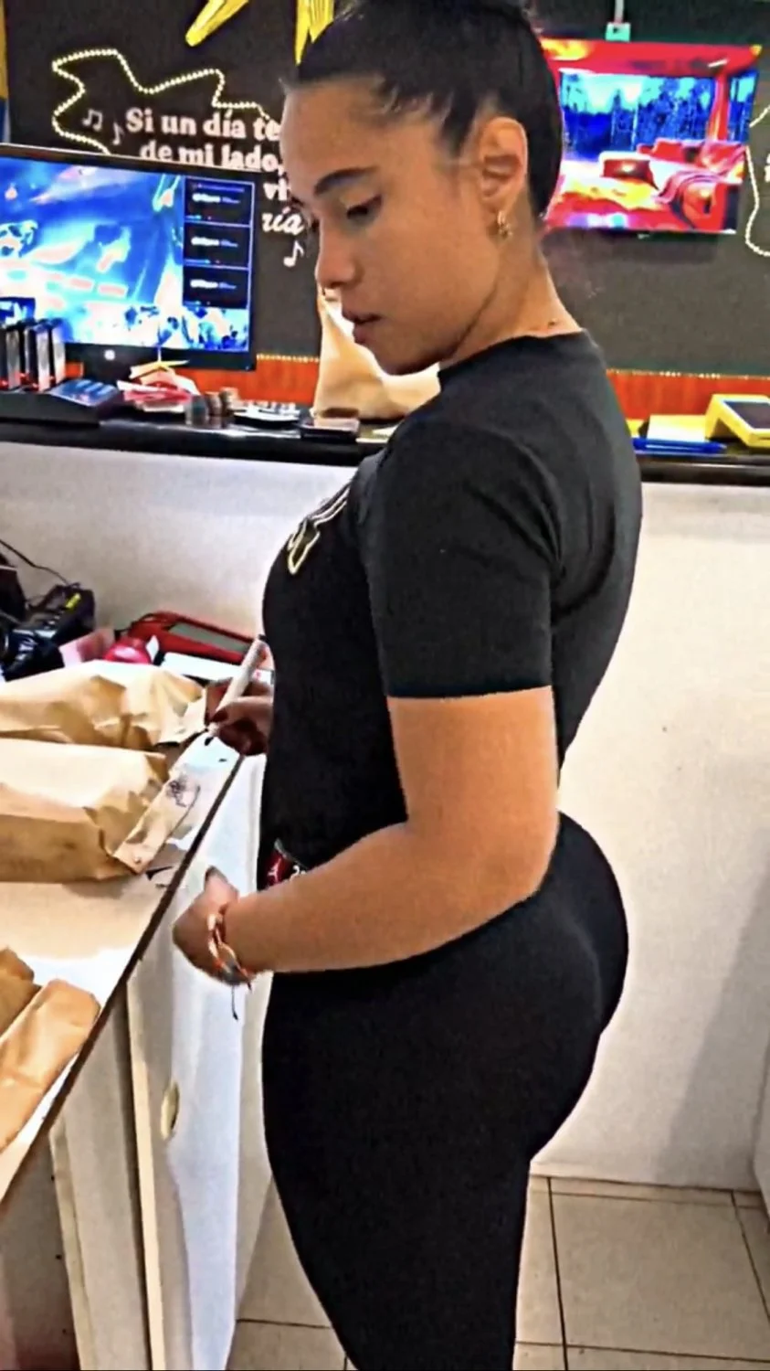 Creeper Keeper: thick cashier. Extra meat please 🤤🤤🔥🔥 image 15