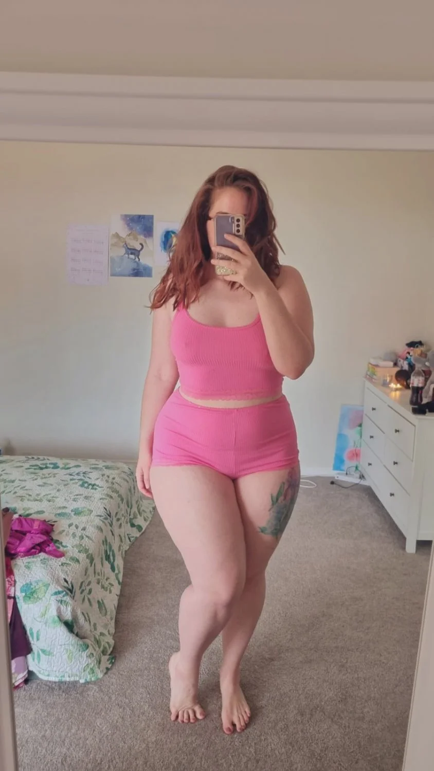 Shy chubby stepsis image 9