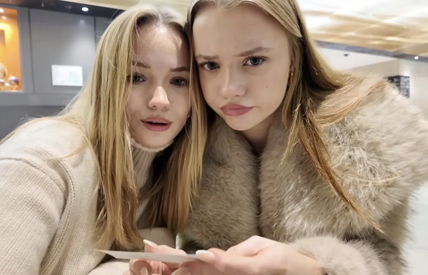 I want to fuck janalibra in Front of her sister Julia Beautx image 2