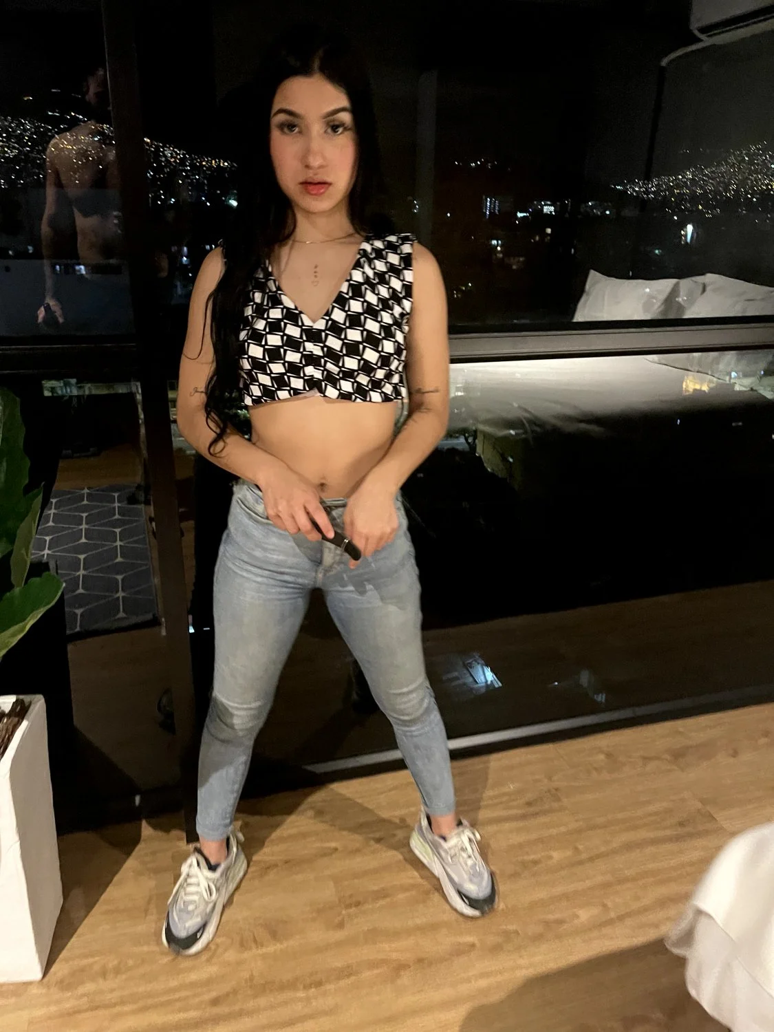 Maria 18 Years Old image 8