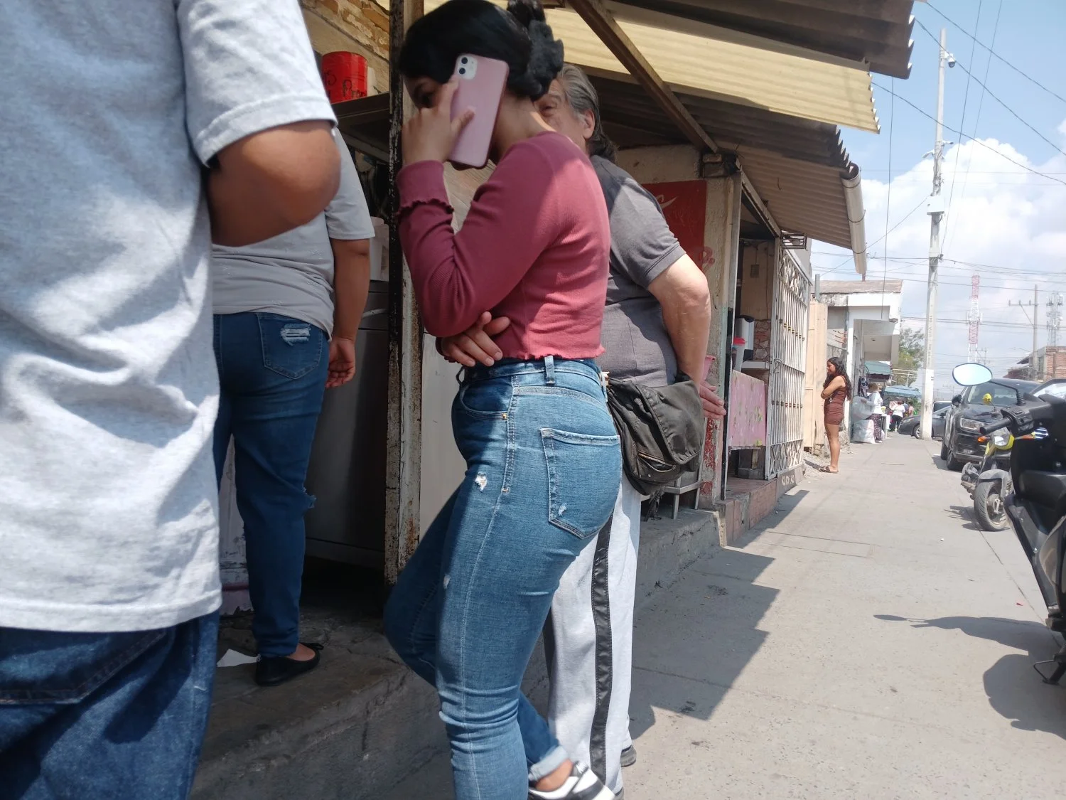 Voyeur hermosa puta en puesto de tacos image 35