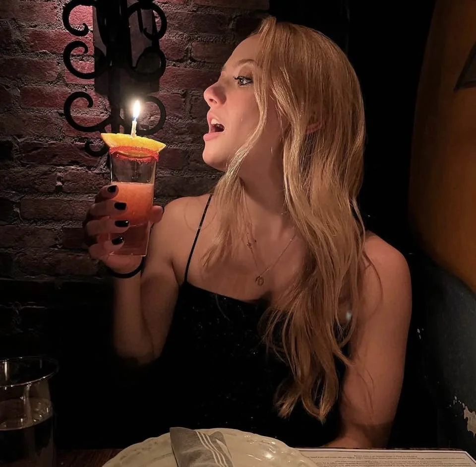 American slut Olivia lost in IRL game image 16