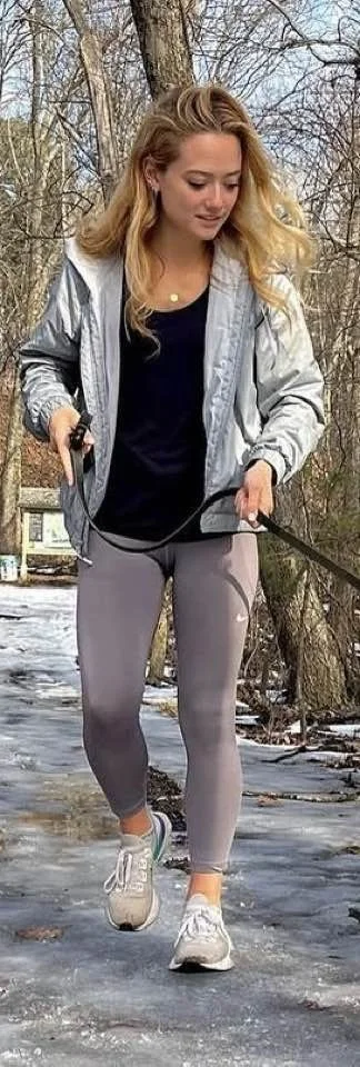 American slut Olivia lost in IRL game image 6