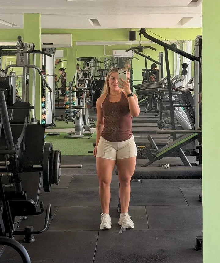 Putinha do Insta na academia image 5