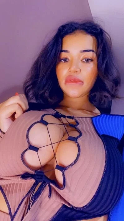 french bimbo main image