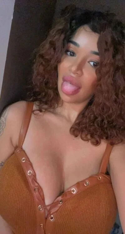 french bimbo image 35