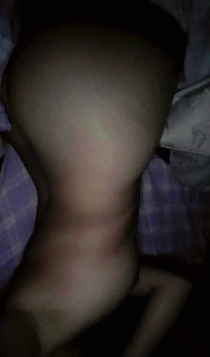 Hermosa tetona sumisa image 19
