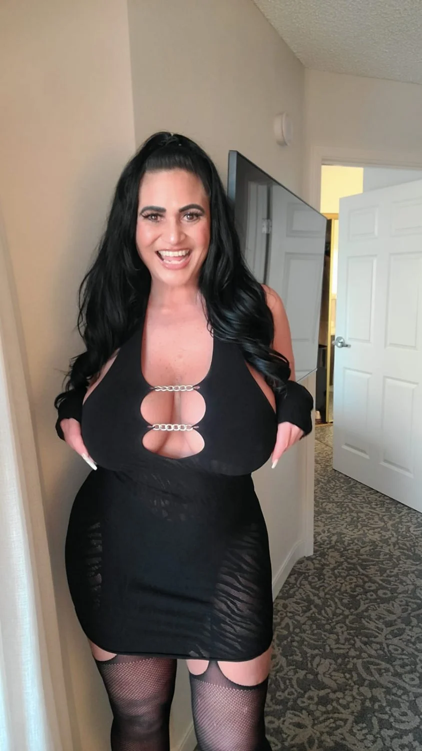 Do I look sexy in this dress? main image