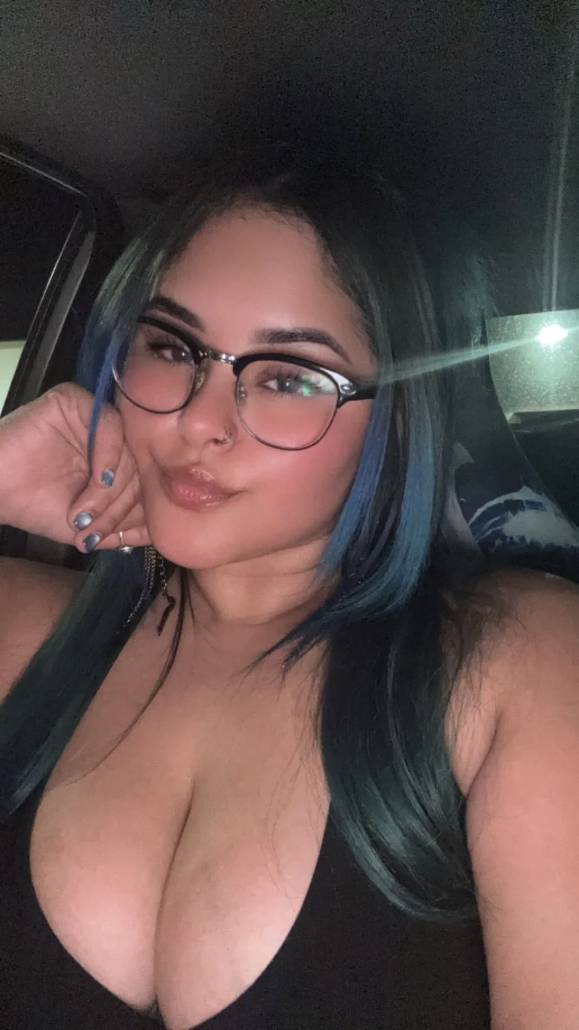 Can’t stop gooning to my sexy Latina aunt image 6