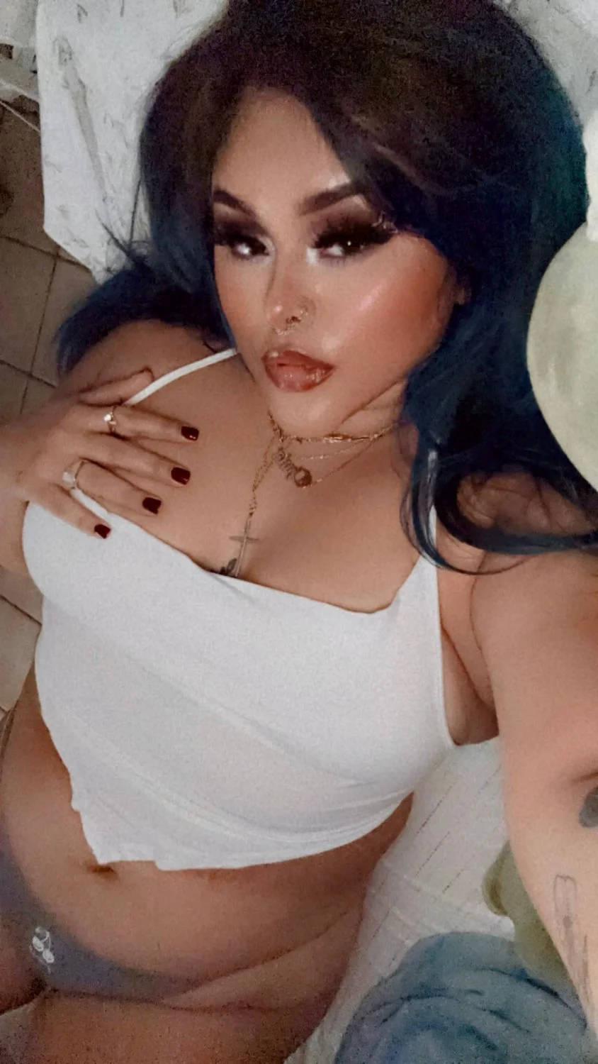 Can’t stop gooning to my sexy Latina aunt image 8