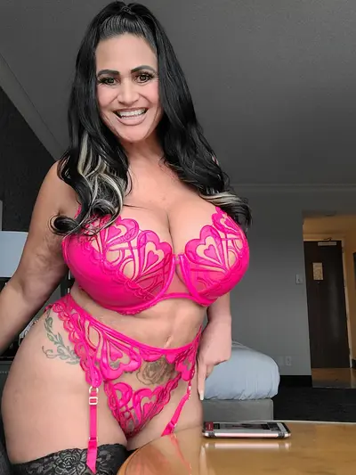 You'll never get bored with an experienced body cover image