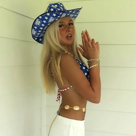 BBC Cuties 40 image 4