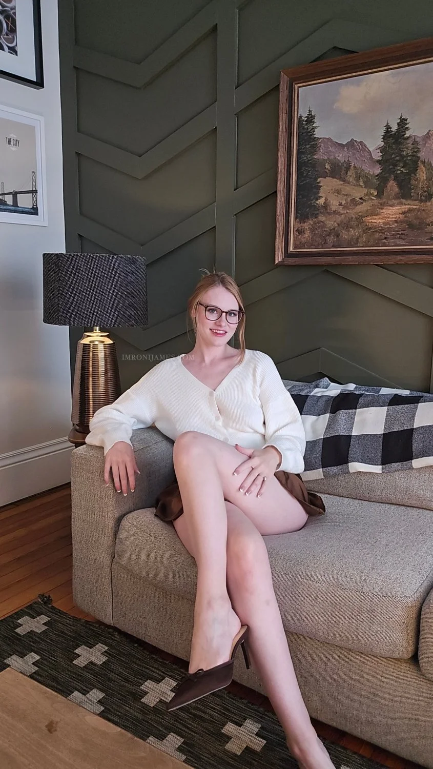 Roni James Leaked image 18