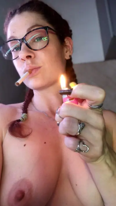 Bespectacled babe 🧿 cover image