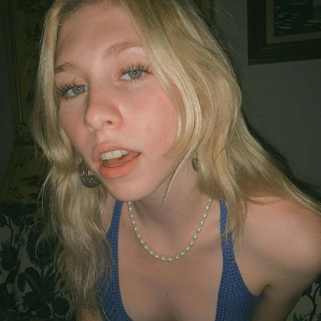 Ella 21 image 24