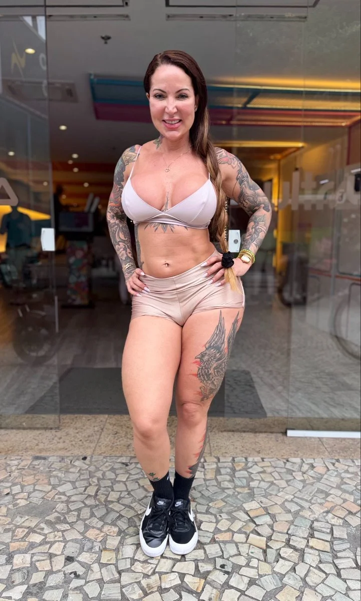 Elisa Sanches Sexy image 41